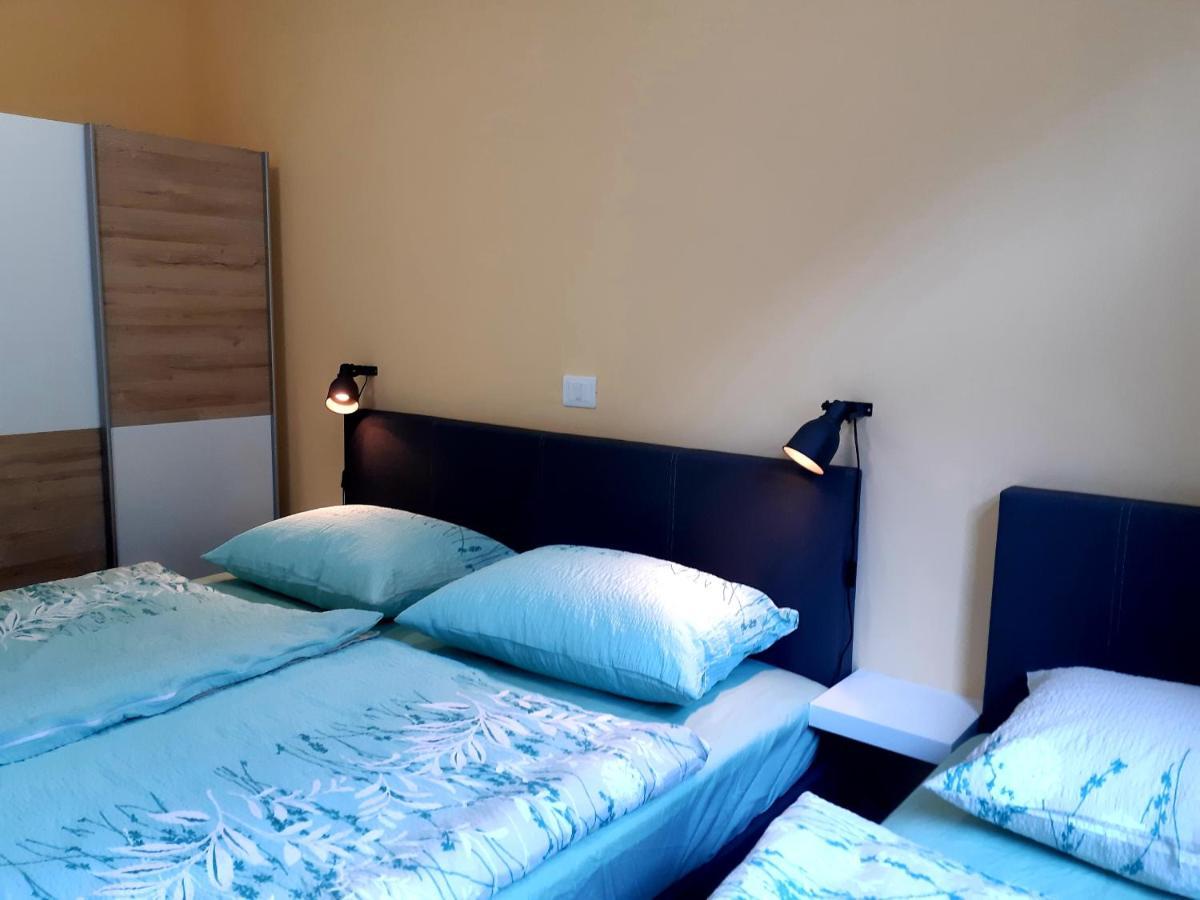 Socaland Apartmaji Ngoại thất bức ảnh