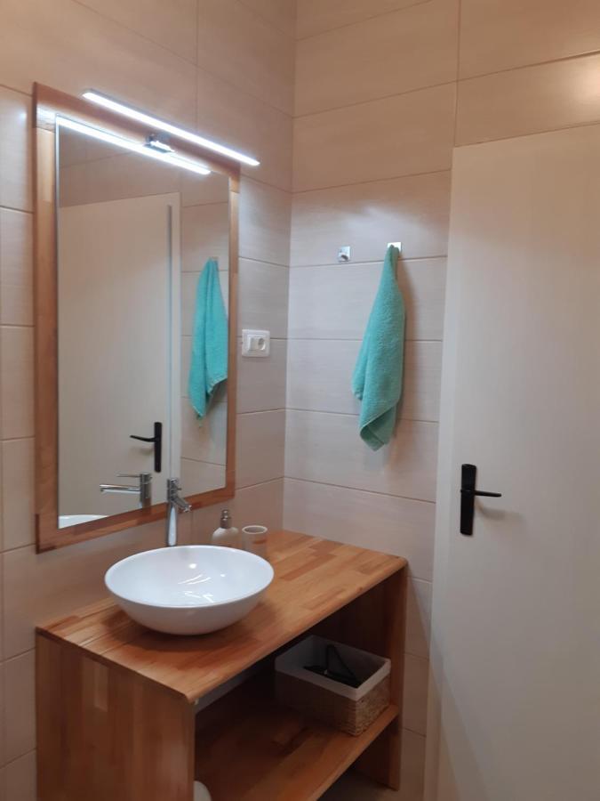 Socaland Apartmaji Ngoại thất bức ảnh